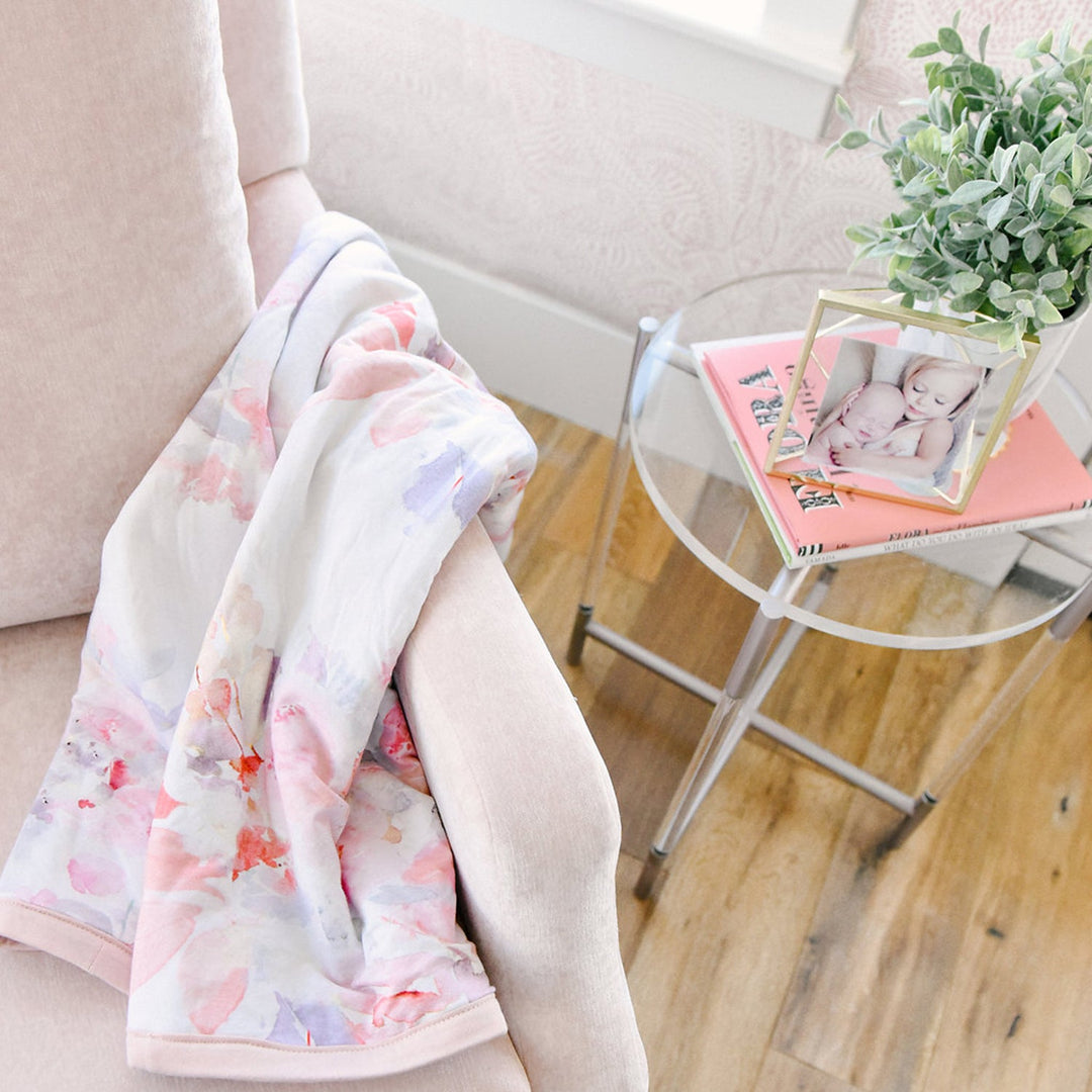 Oilo Prim Floral Cuddle Blanket