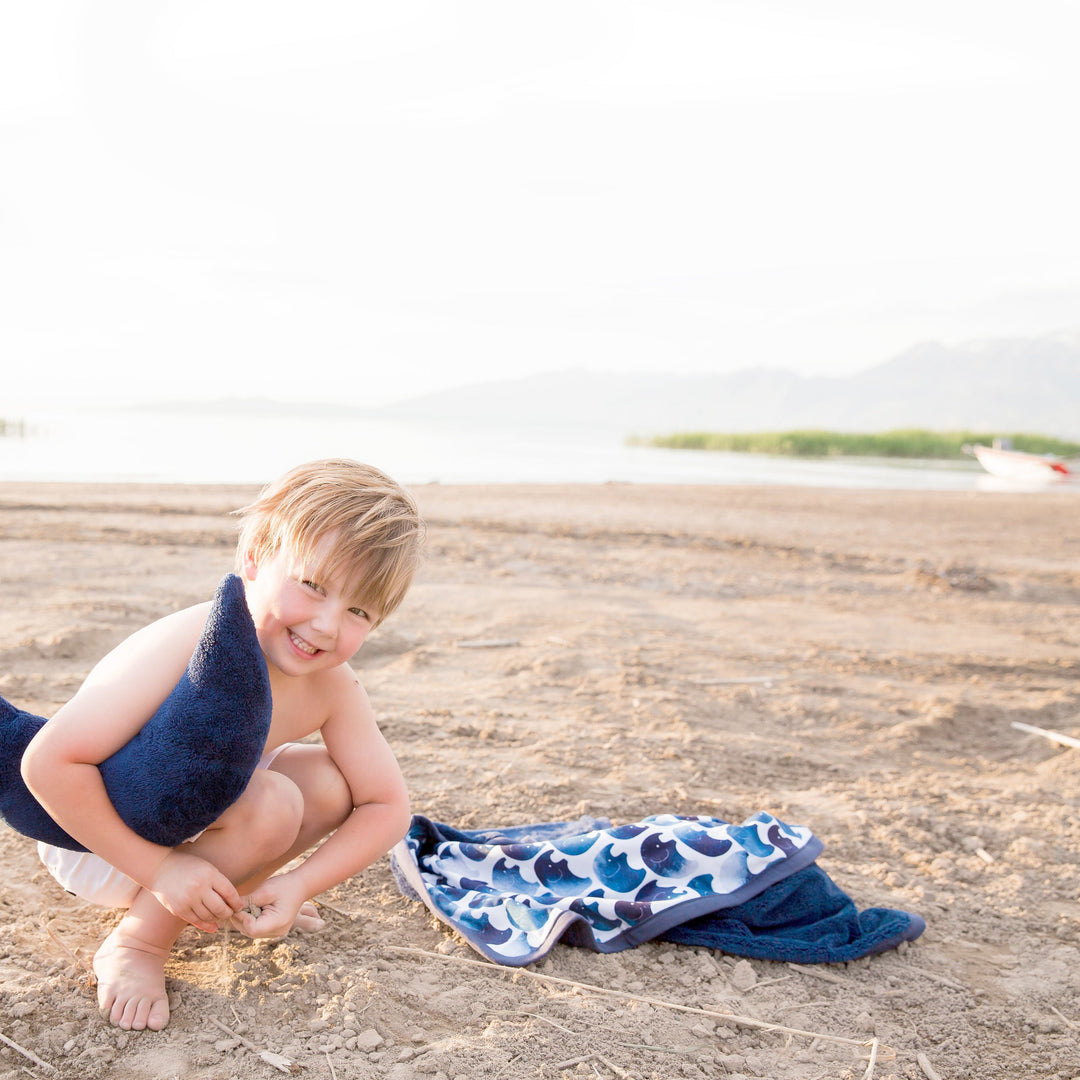 Oilo Elefant Cuddle Blanket + Indigo Moon Pillow