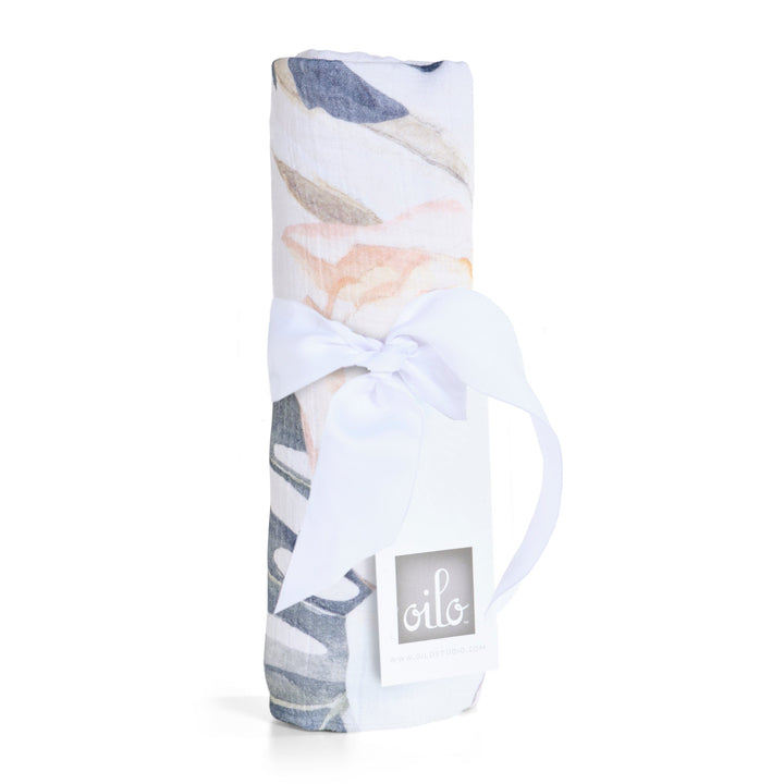 Oilo Vintage Bloom Swaddle